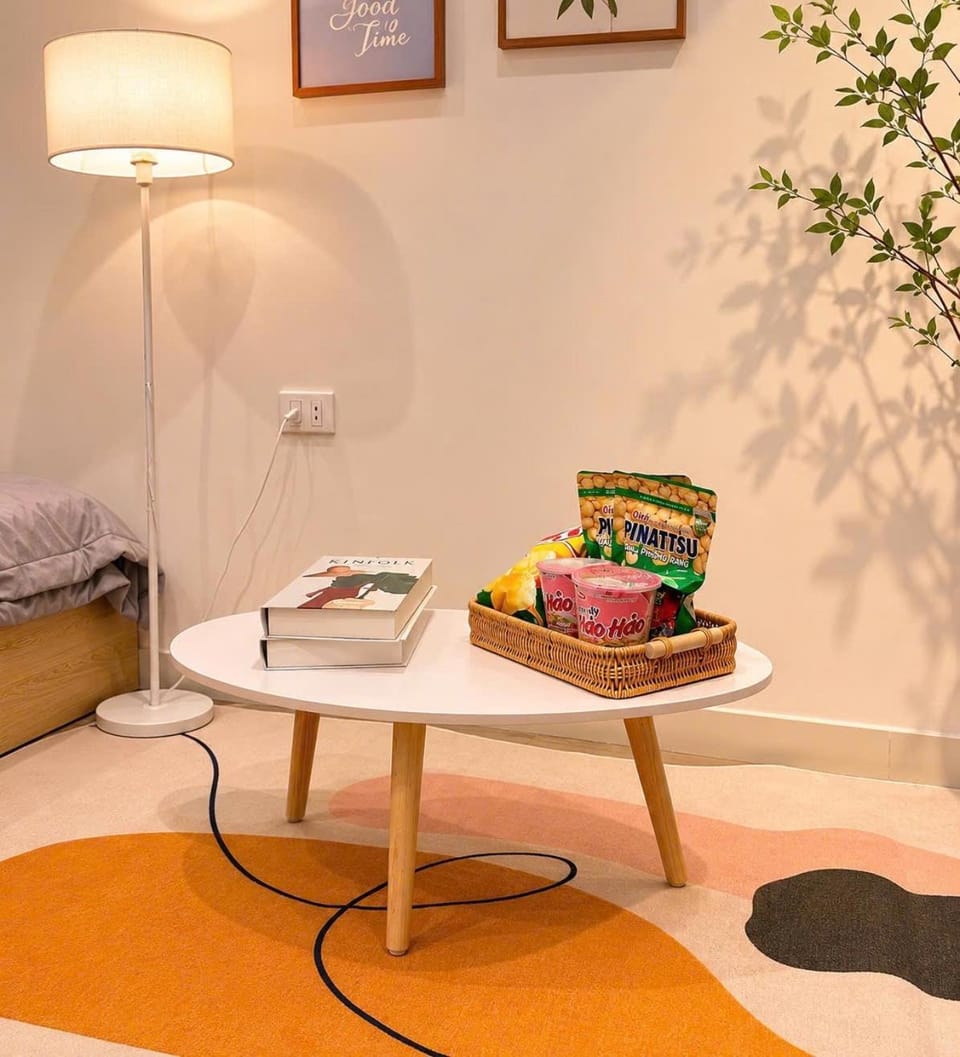 Light Home Apartment in Hanoi