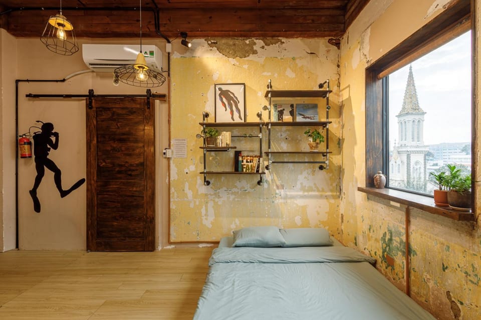 Bed, Photo of the whole room, Bedroom, air conditioner
