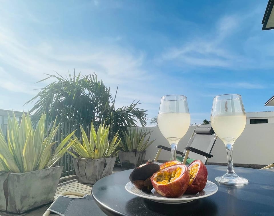 Food and drinks, Food, Drinks, Alcoholic drinks