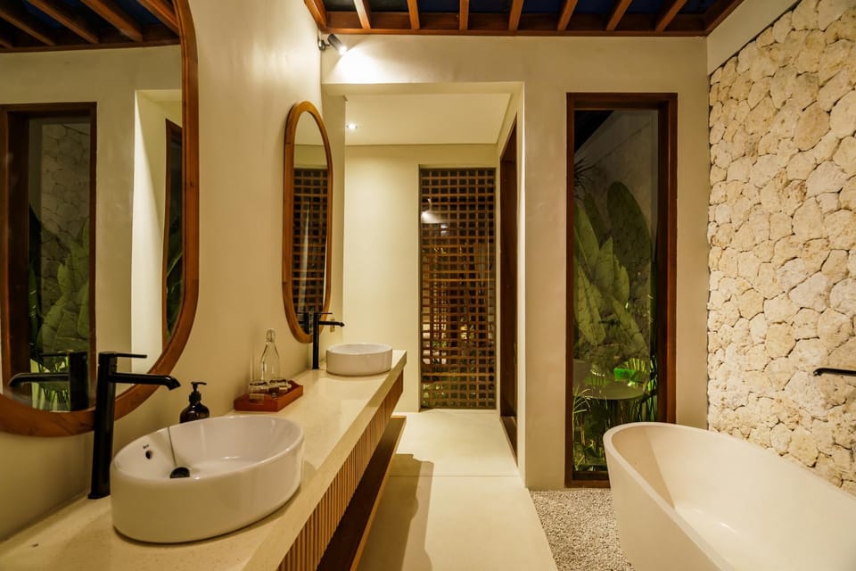 Bathroom, Bath, towels