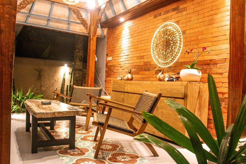 Property building, Seating area