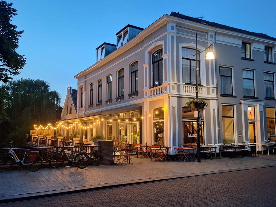 Property building, Night, City view, Location