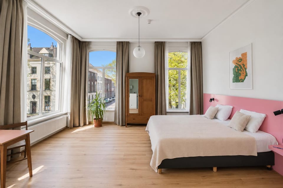 Bed, View (from property/room), Photo of the whole room, Bedroom