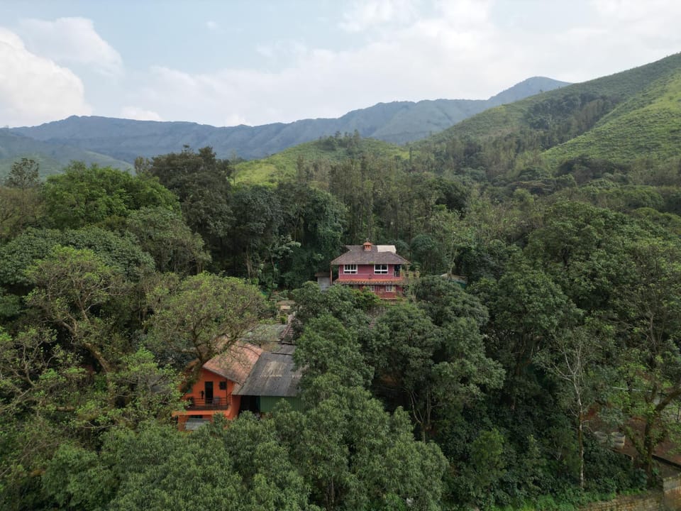Property building, Natural landscape, Mountain view
