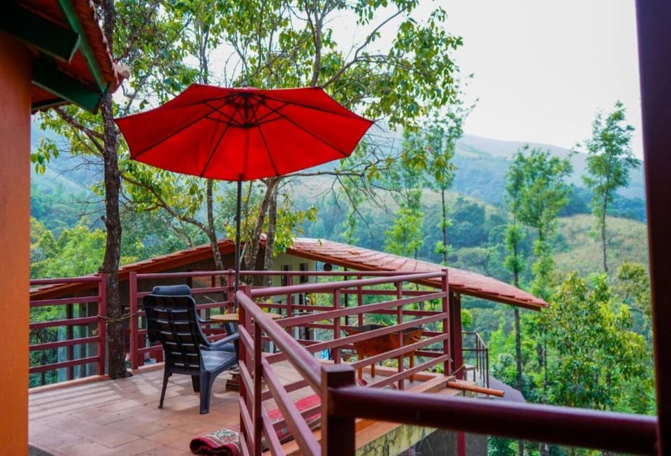 View (from property/room), Balcony/Terrace, Mountain view