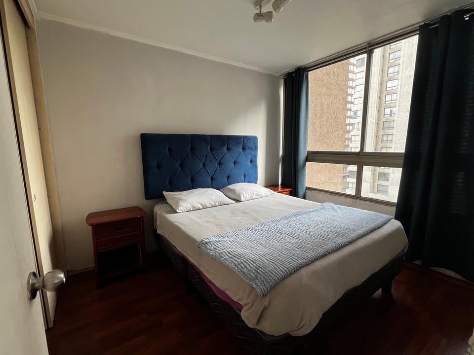 051 Departamento completo cercano metro santa lucia santa isabel y matta Apartment in Santiago