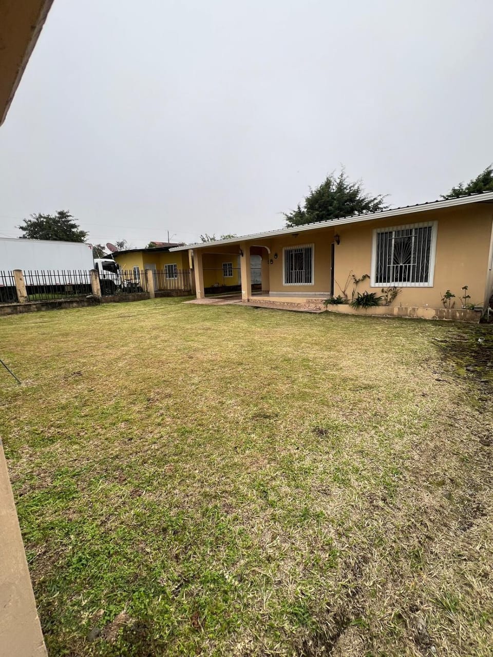 Comfortable 3-bedroom, 1-kitchen cottage House in Chiriquí Province
