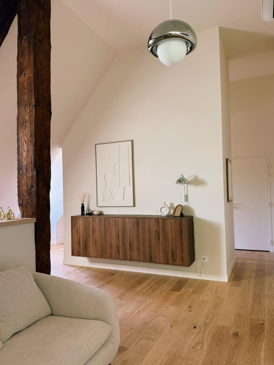 Living room, air conditioner