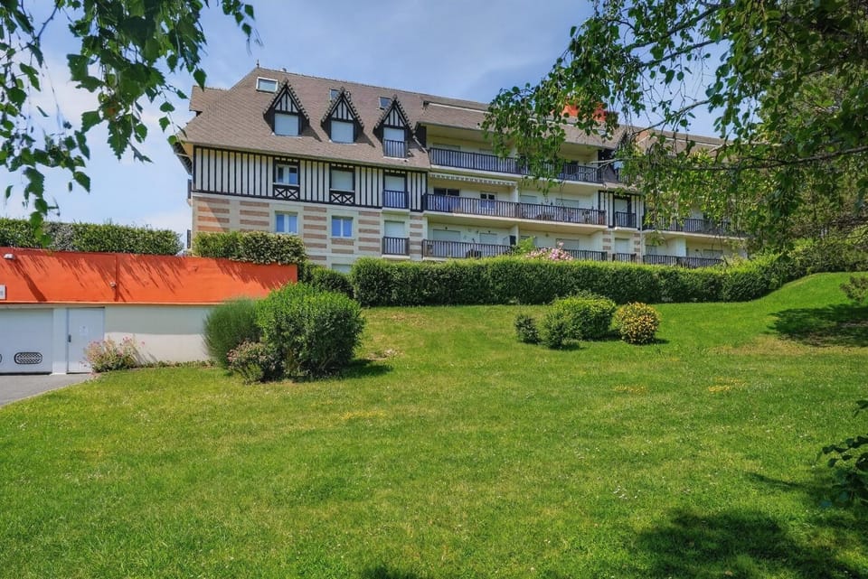 Résidence Les Dahlias - maeva Home - Appartement 4 personnes 1 chambre vue mer avec terrasse et parking MAE-2363 Apartment in Benerville-sur-Mer