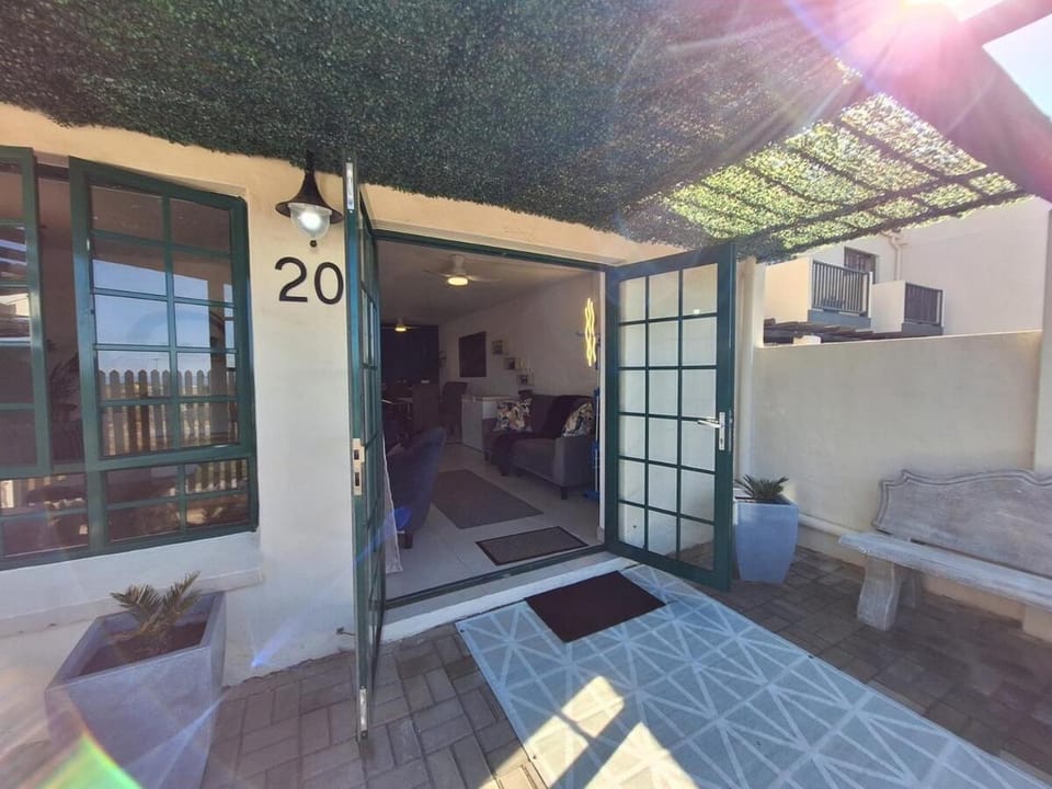 The Wave House on the Beach Apartment in Port Alfred