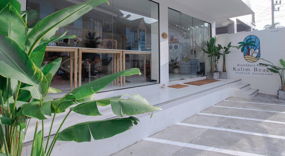 Property building, Day