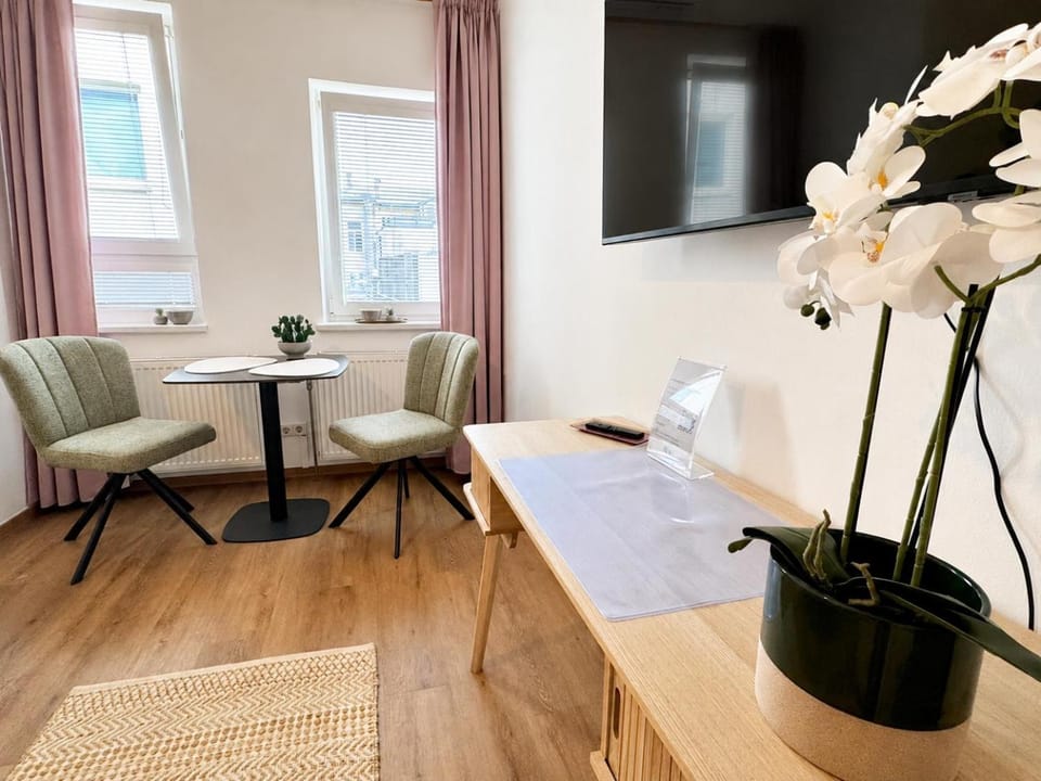 TV and multimedia, Dining area