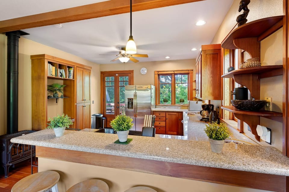 Craftsman Grove - 10 Minutes to Campus home House in Eugene