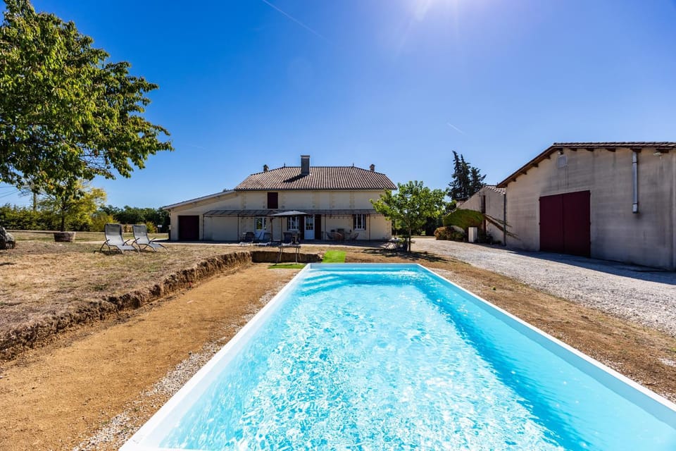 Chateau Haut Cazevert - Harandailh Bed and Breakfast in Nouvelle-Aquitaine