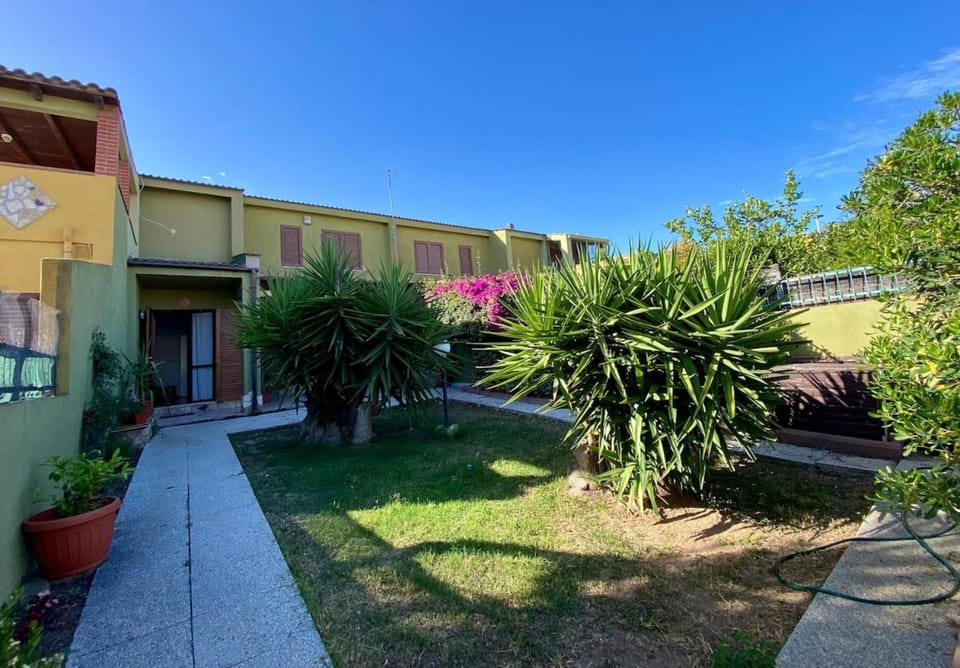 Property building, Garden