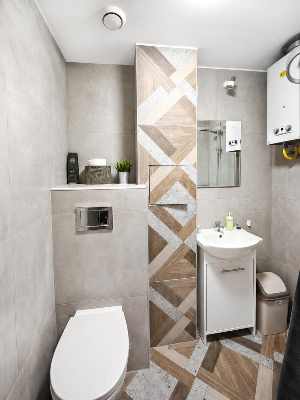 Plaza Apartment I Lublin City Centre I Parking Apartment in Poland