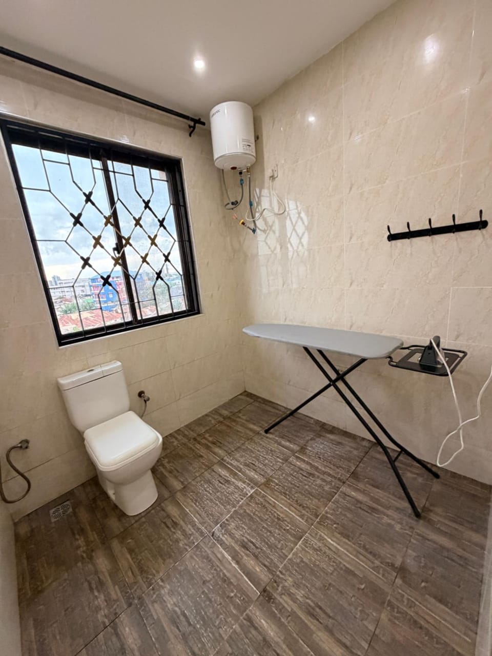 FAJ apartment Bed and Breakfast in Mombasa County
