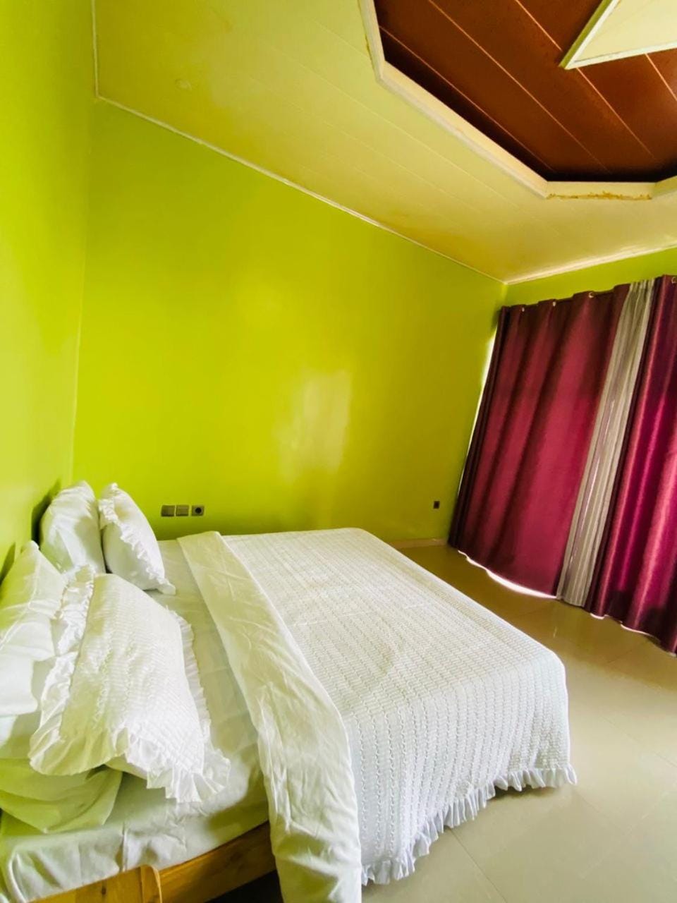 Spacious Private room Bed and Breakfast in Africa