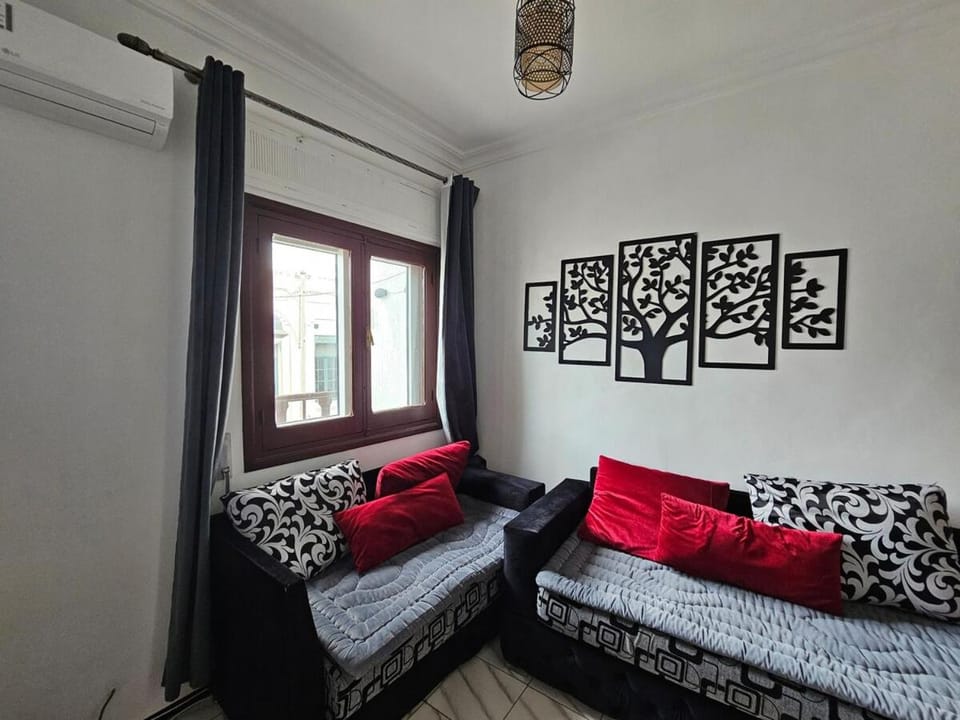 Central Tétouan 2BR Balcony & City Views Apartment in Tangier-Tétouan-Al Hoceima