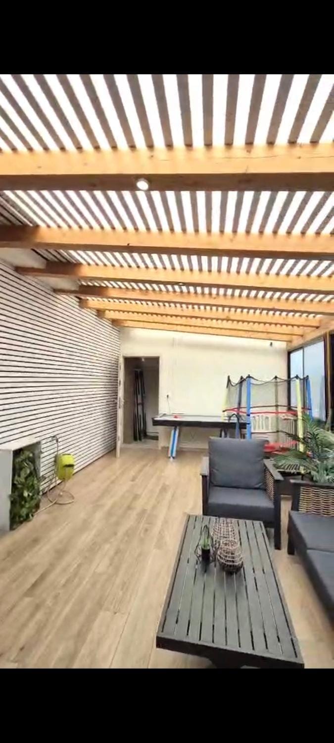בצלי-ה House in North District