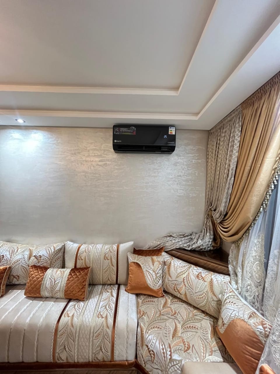 Familial apartment & Élégance Accès Rapide Aéroport & Gare Apartment in Tangier
