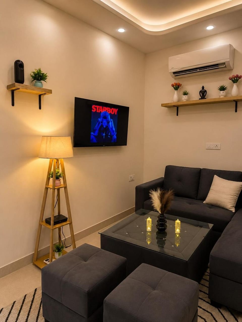 Communal lounge/ TV room, TV and multimedia, Living room, Seating area, Evening entertainment