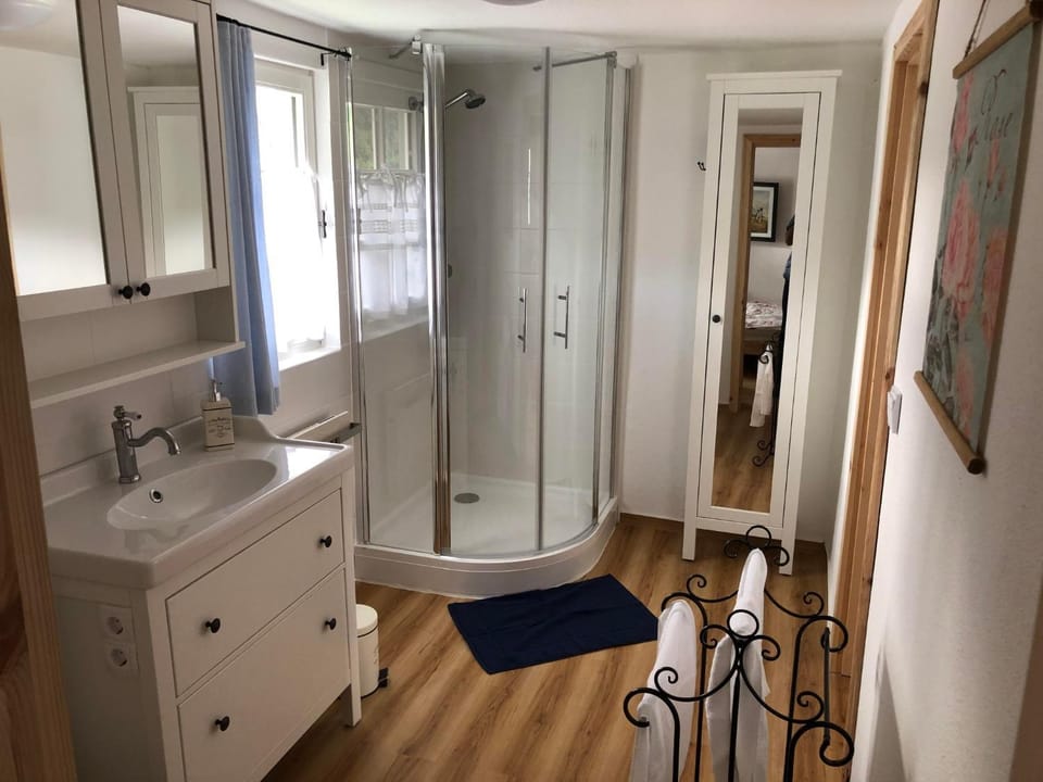 Shower, Bathroom
