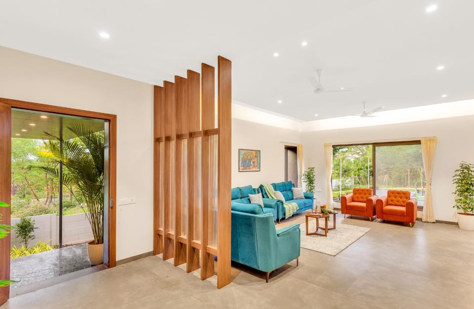 Living room, Seating area