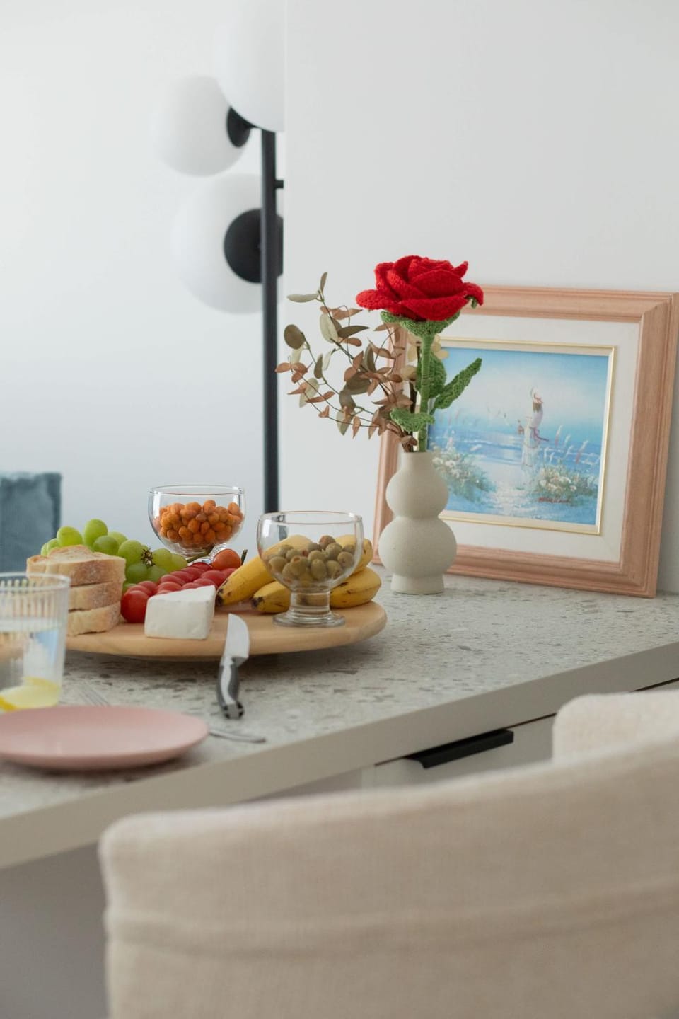Living room, Decorative detail, Seating area, Dining area