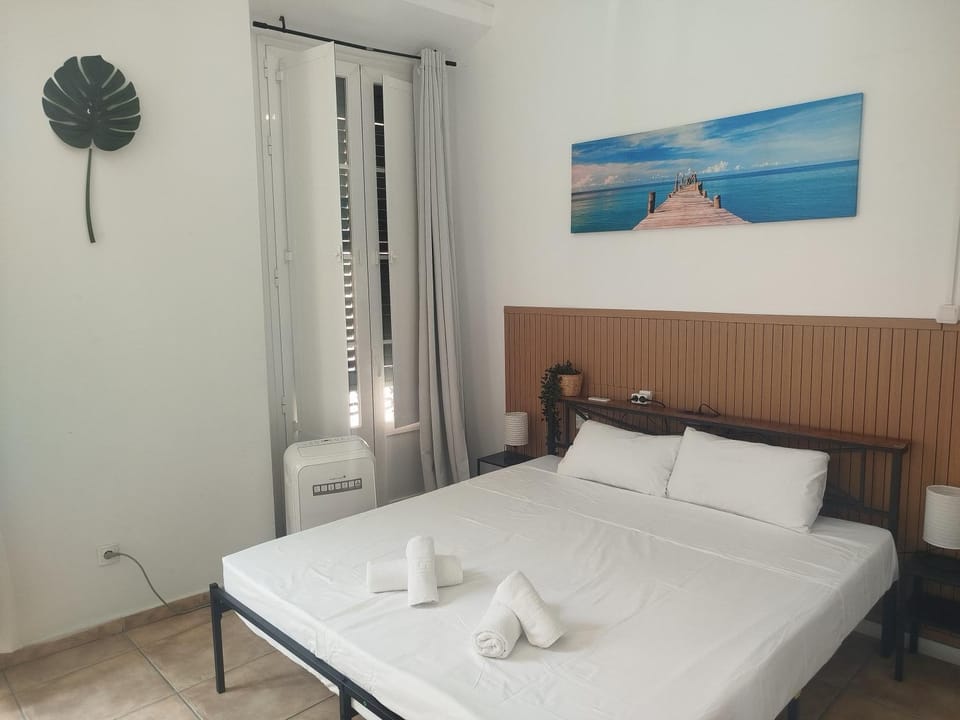 NT Nosquera Málaga Rooms Vacation rental in Malaga