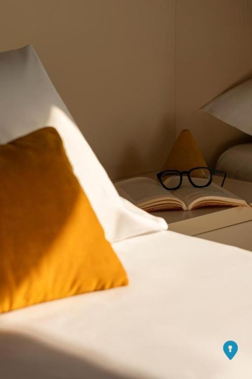 Bed, Decorative detail, Bedroom