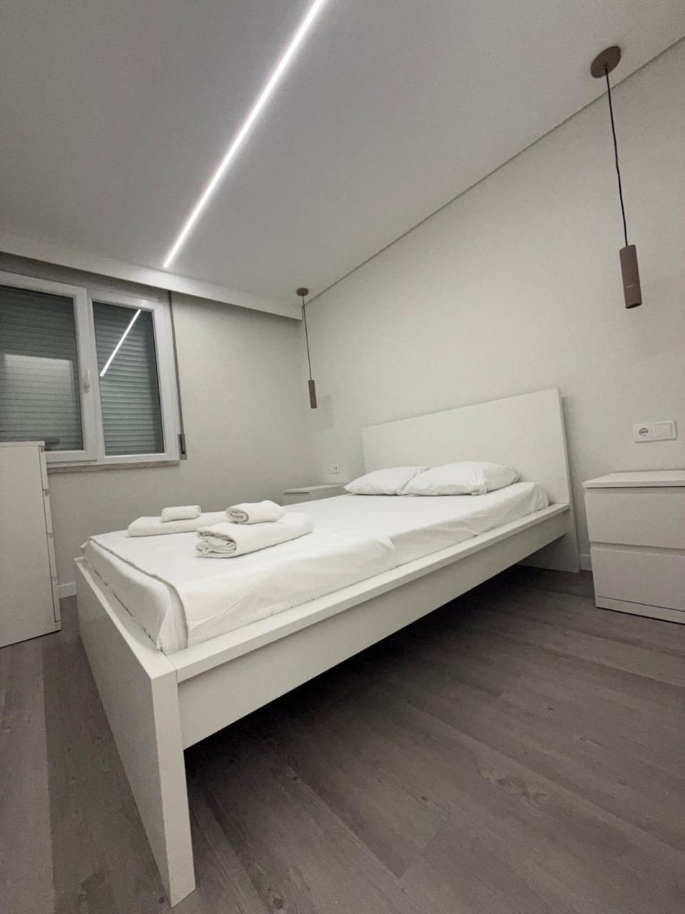 Casa Noir Luxury 3BR Apartment 2 Baths Near Lisbon & Sintra Apartment in Lisbon District