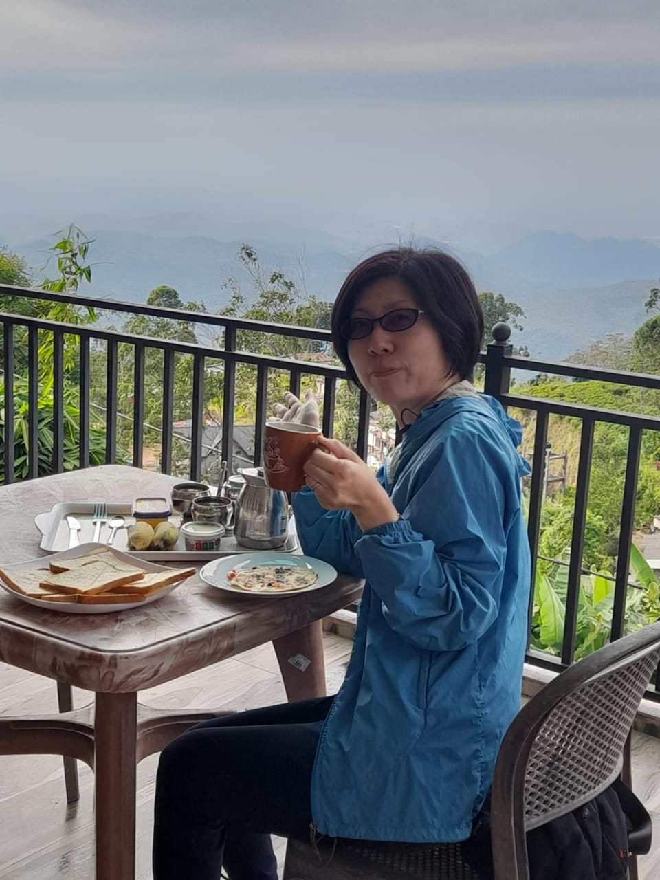 Farah Guest Inn Bed and Breakfast in Central Province