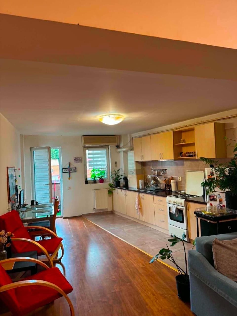Apartment 5 minutes walk form UNTOLD Apartment in Cluj-Napoca