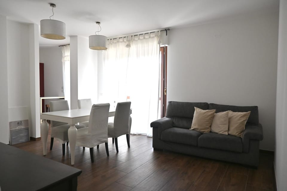 A53 - Ancona, trilocale con posto auto e aria condizionata Apartment in Marche