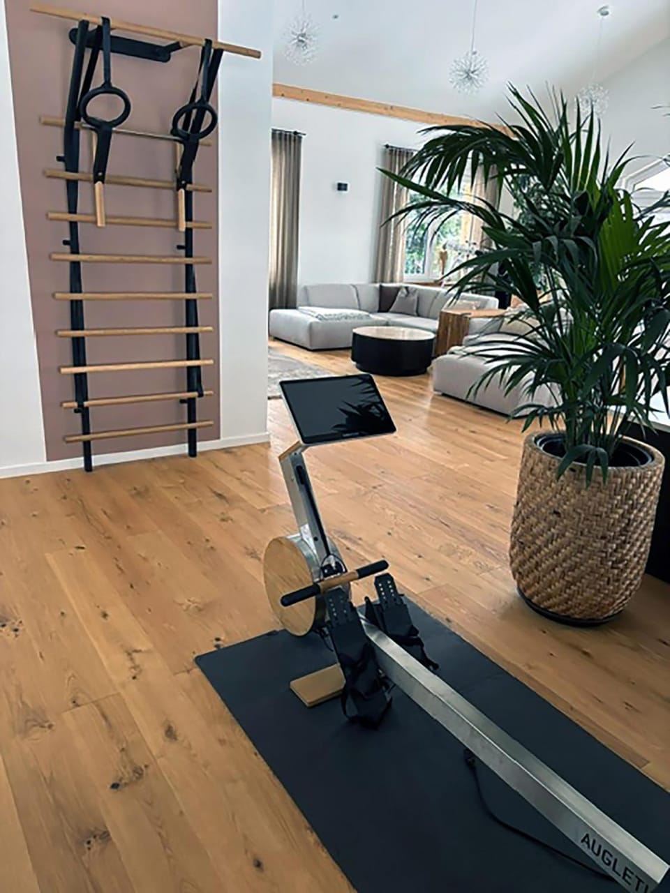 Living room, Fitness centre/facilities