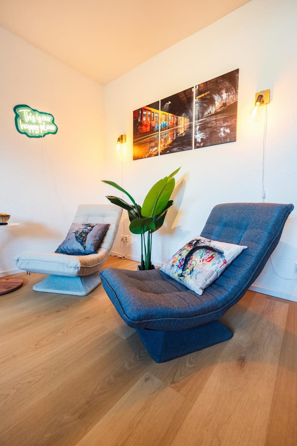 Living room, Seating area