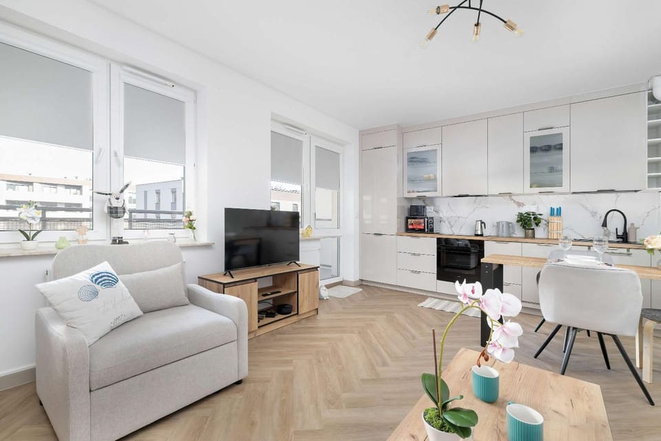 TV and multimedia, Kitchen or kitchenette, Seating area, Dining area, stove