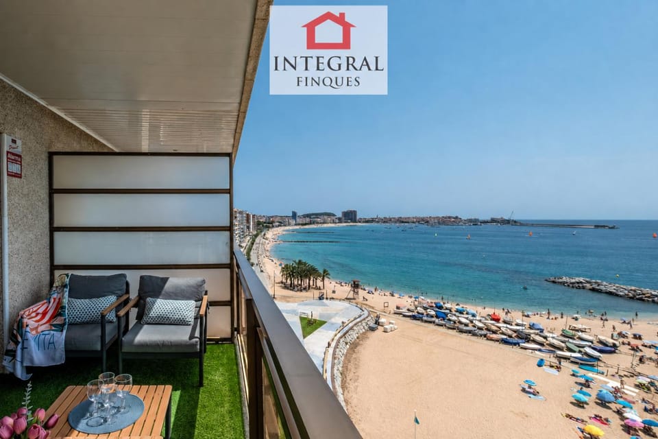 Facade/entrance, Off site, Winter, Balcony/Terrace, Sea view, Sunset, furniture