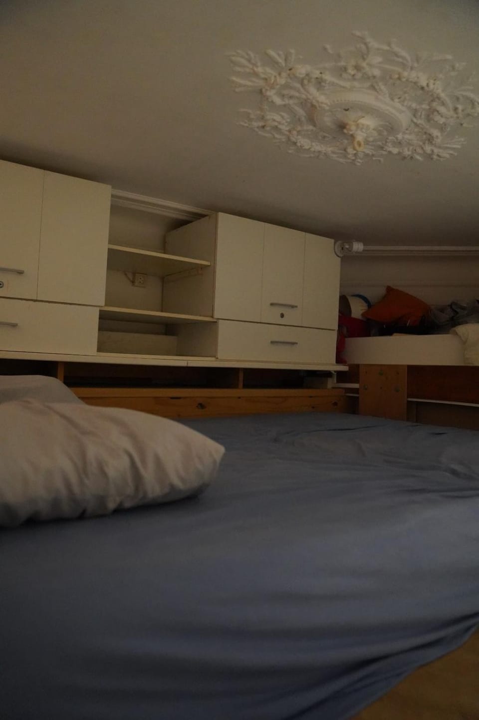 Cozy and practical studio near Belleville Park Apartment in Paris