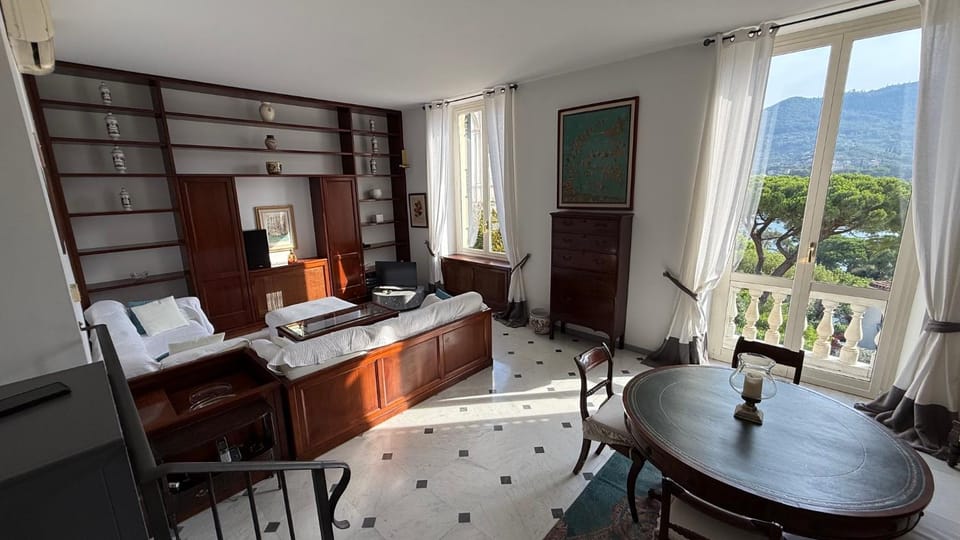 Appartamento in Villa Apartment in Santa Margherita Ligure