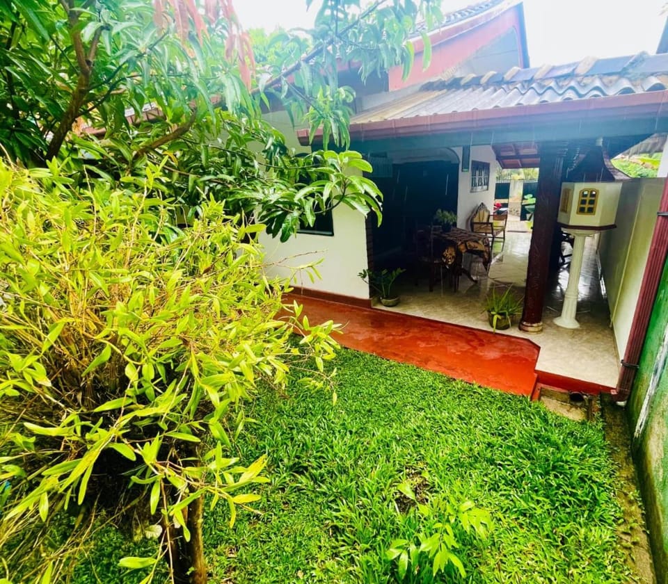 Property building, Day, Garden, Garden view