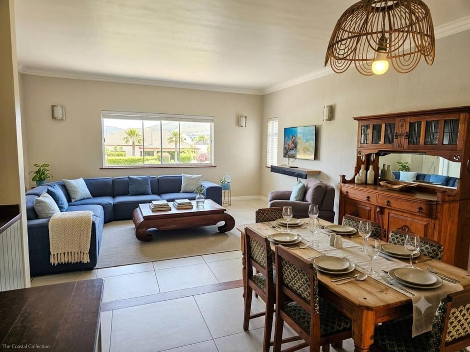 Three on Firmount House in Cape Town