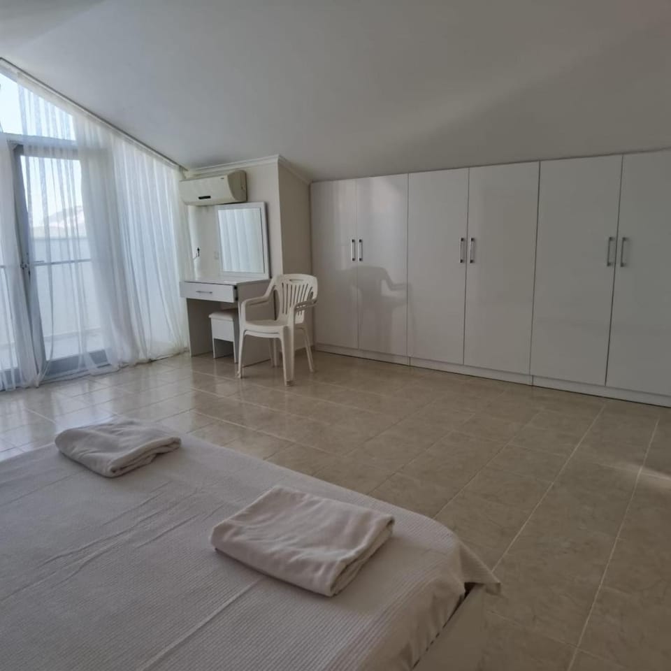BİTUR PARK VİLLA E5 3-Bedroom with Shared Pool & Apartment in Ölüdeniz