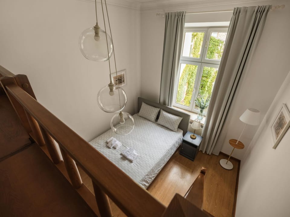 Crow Old Town Apartment - bespoke apartments Apartment in Krakow