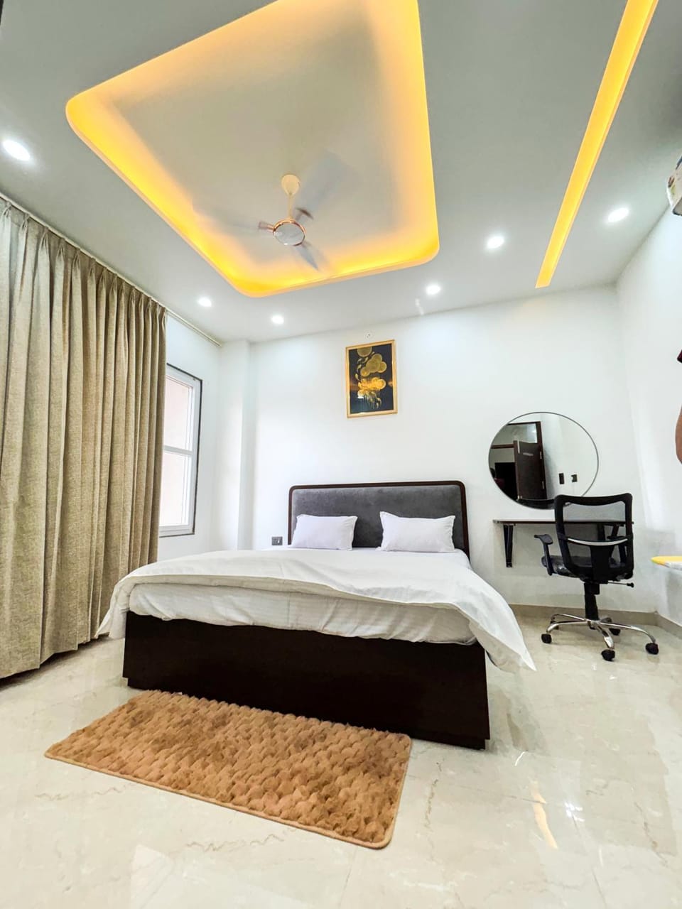 Bed, Photo of the whole room, Bedroom