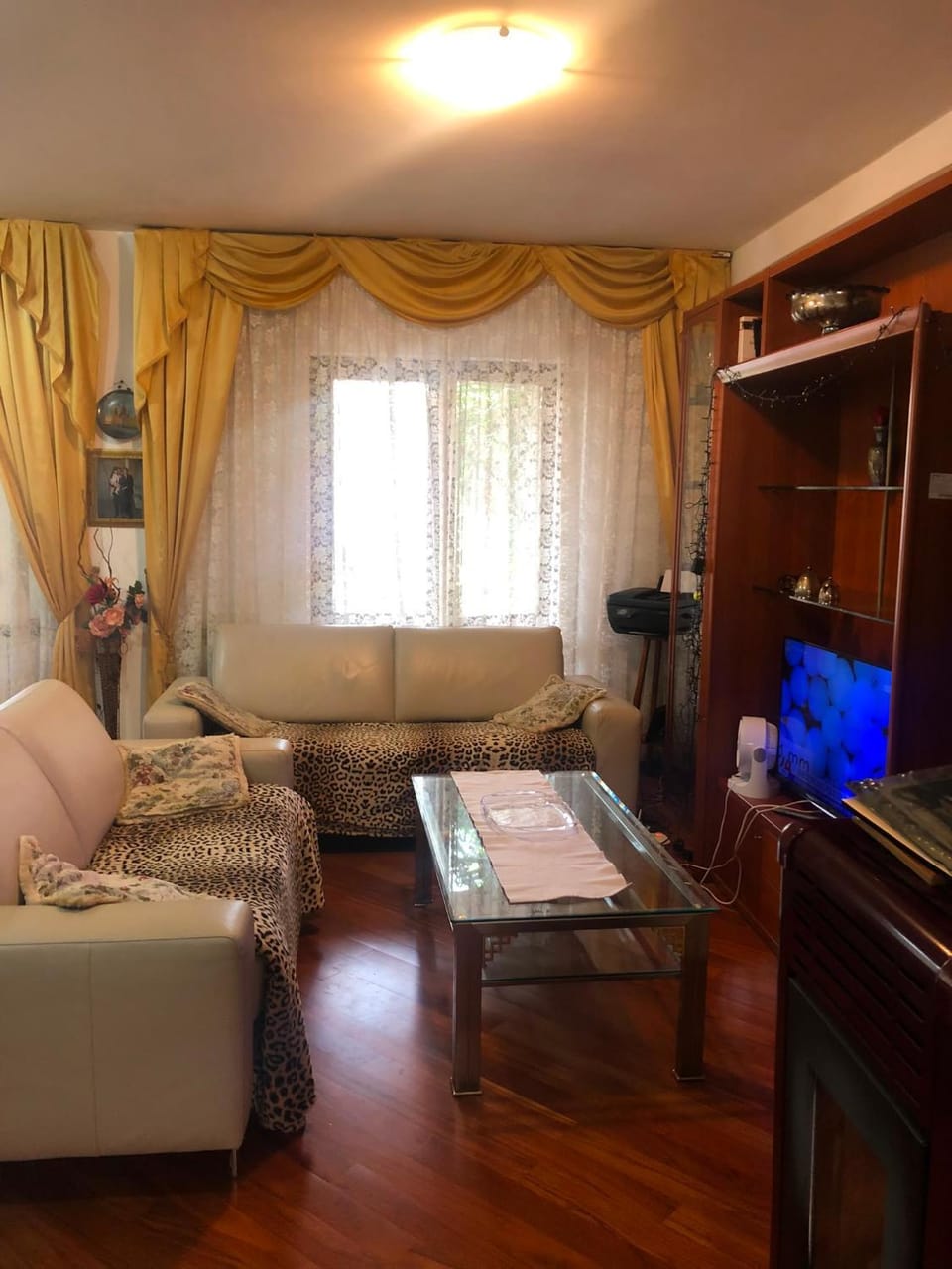 Communal lounge/ TV room, Living room