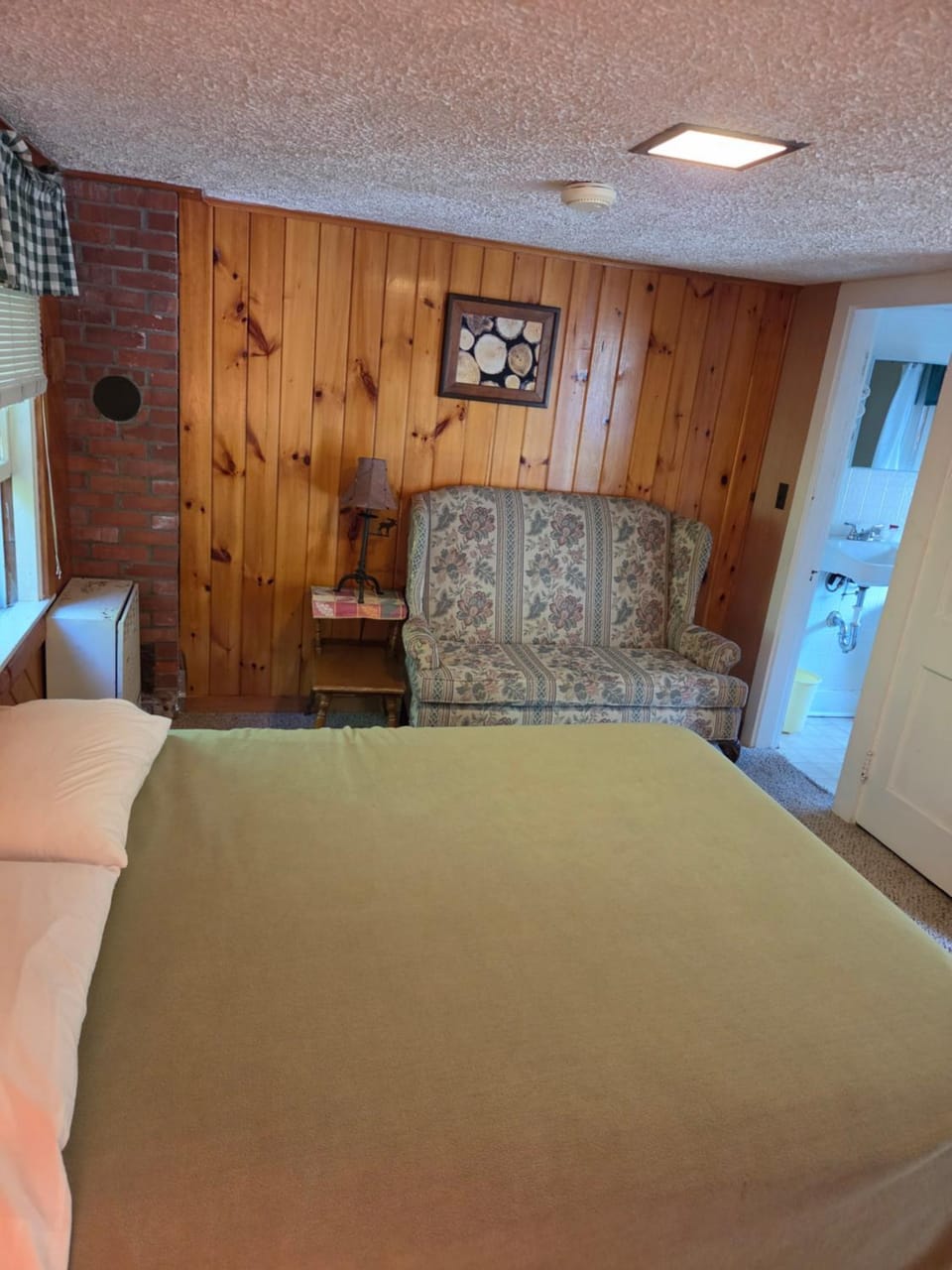 Tanglewood Motel & Cottages Capsule hotel in Madison