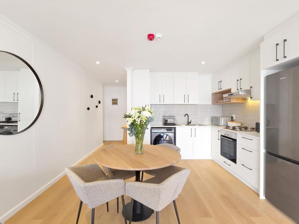 The Nova Modern 2BR with Pool & Parking Apartment in Cape Town