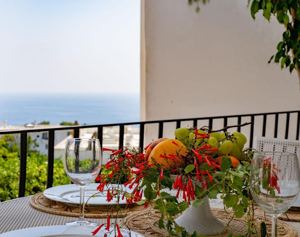 Sea view, Breakfast